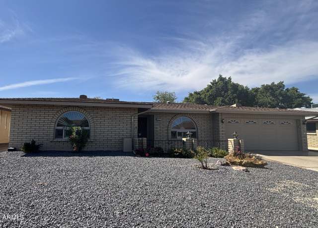 Property at 4615 E Emerald Ave, Mesa, AZ 85206, 2 beds, 2.5 baths