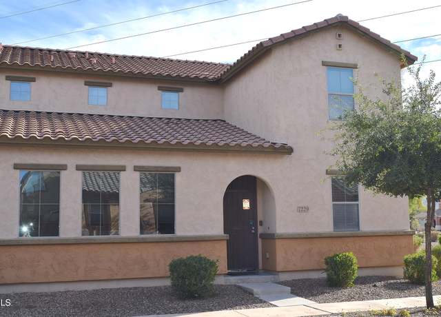 Property at 7229 S 48th Ln, Laveen, AZ 85339, 3 beds, 2.5 baths