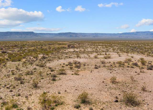 Property at 3750 W Ives Dr #75, Golden Valley, AZ 86413