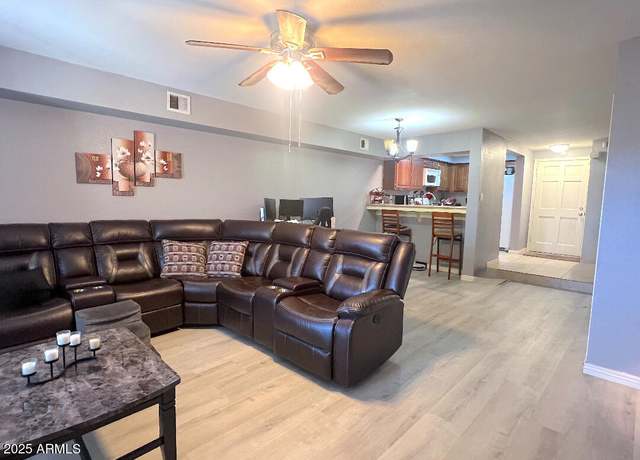 Property at 2121 W Union Hills Dr #115, Phoenix, AZ 85027, 2 beds, 1.5 baths