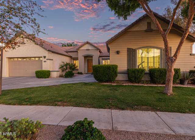 Property at 2045 E San Carlos Pl, Chandler, AZ 85249, 4 beds, 3 baths