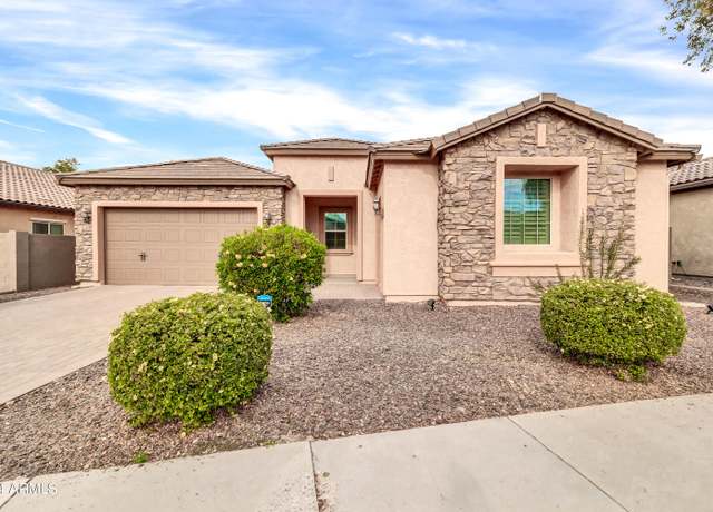 Property at 3016 E Maplewood St, Gilbert, AZ 85297, 3 beds, 2.5 baths