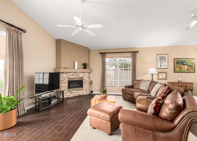 Property at 11807 E Clinton St, Scottsdale, AZ 85259, 3 beds, 2 baths
