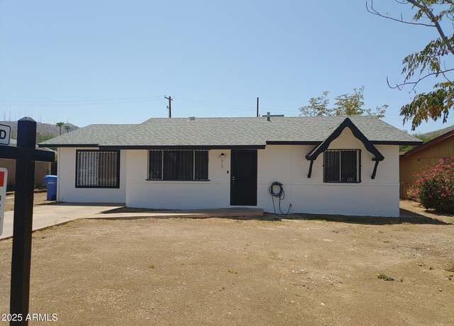 Property at 919 W Piedmont Rd, Phoenix, AZ 85041, 4 beds, 2 baths