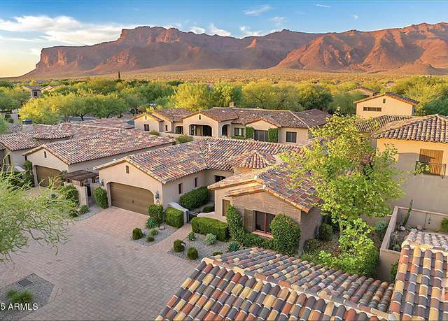Property at 3173 S Mulberry Ct, Gold Canyon, AZ 85118, 4 beds, 4.5 baths
