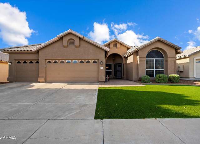 Property at 3350 E Rosemonte Dr, Phoenix, AZ 85050, 4 beds, 2 baths