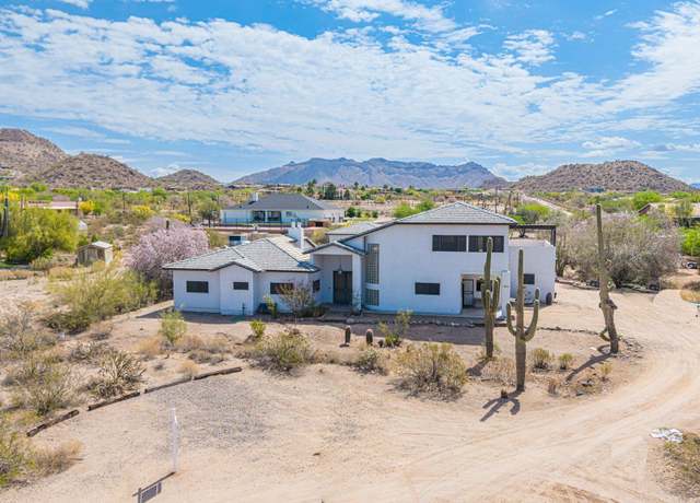 Property at 3215 N 83rd St, Mesa, AZ 85207, 4 beds, 4 baths