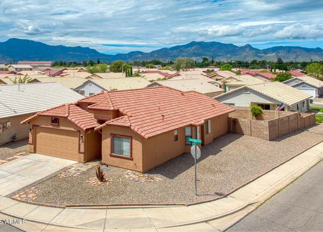 Property at 1100 Tularosa Dr, Sierra Vista, AZ 85635, 3 beds, 2 baths