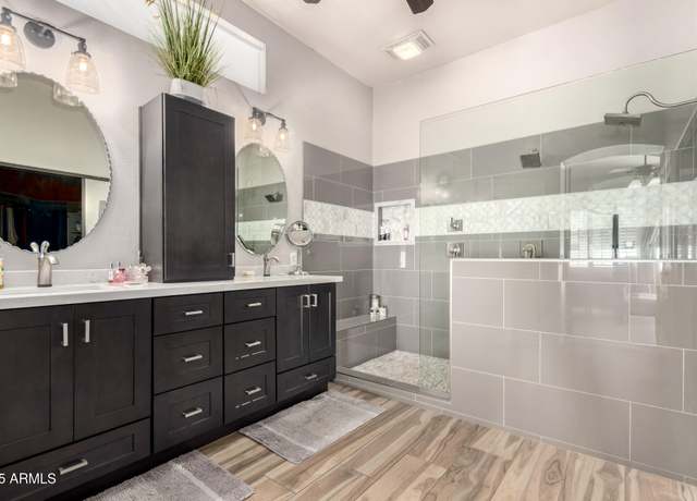Property at 4706 E Des Moines St, Mesa, AZ 85205, 5 beds, 3.5 baths