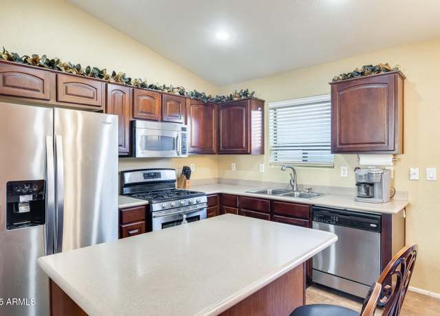 Property at 4056 E Rock Dr, San Tan Valley, AZ 85143, 3 beds, 2 baths