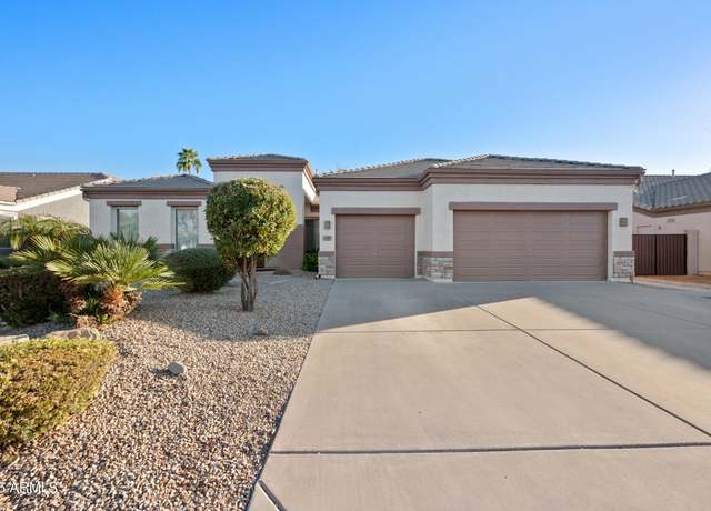 Property at 3085 E Parkview Dr, Gilbert, AZ 85295, 4 beds, 3 baths