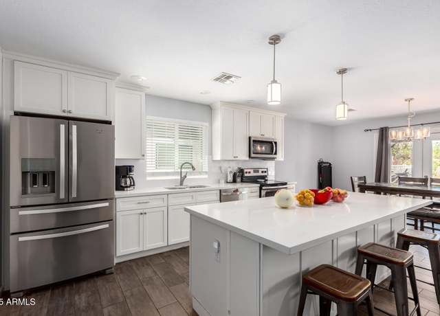 Property at 2706 E Corrine Dr, Phoenix, AZ 85032, 4 beds, 2 baths
