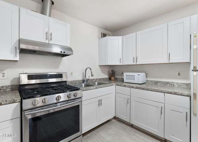 Property at 2721 E Wier Ave, Phoenix, AZ 85040, 4 beds, 1 bath