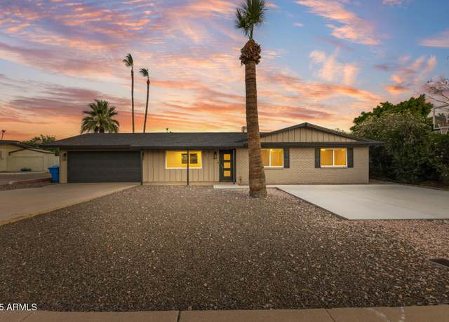 Property at 1911 E Lawrence Rd, Phoenix, AZ 85016, 4 beds, 3 baths