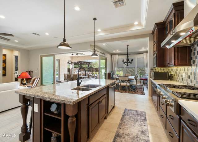 Property at 22410 N 29th Pl, Phoenix, AZ 85050, 3 beds, 2.5 baths