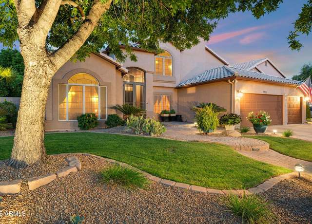Property at 1073 N Layman St, Gilbert, AZ 85233, 5 beds, 3 baths