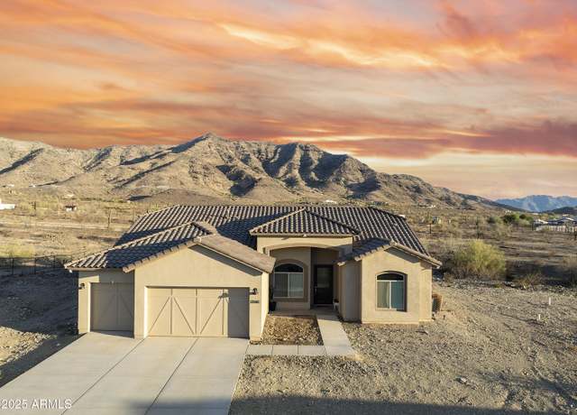 Property at 10540 S 32nd Dr, Laveen, AZ 85339, 3 beds, 2.5 baths