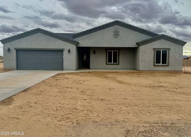 Property at 6897 W Appaloosa Trl, Coolidge, AZ 85128, 4 beds, 2.5 baths