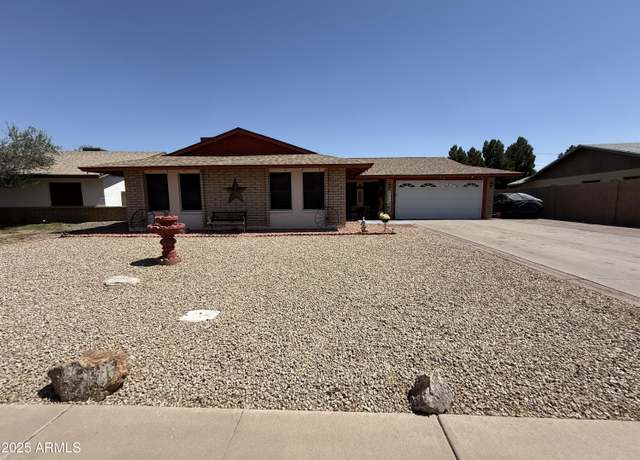 Property at 1557 W Posada Ave, Mesa, AZ 85202, 3 beds, 2 baths