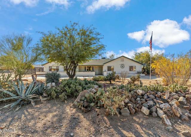Property at 1045 E Cloud Rd, Phoenix, AZ 85086, 6 beds, 5 baths