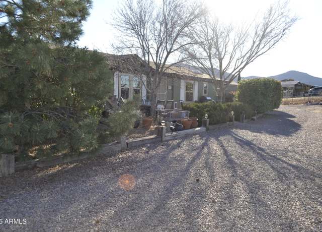 Property at 10301 E Henderson Rd, Dewey, AZ 86327, 3 beds, 2 baths