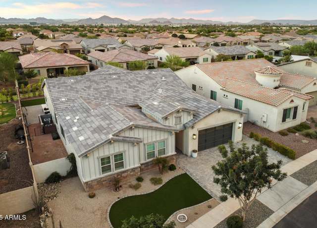 Property at 3014 E Desert Ln, Phoenix, AZ 85042, 5 beds, 3 baths