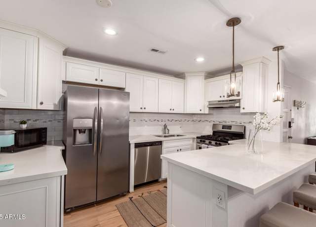 Property at 4950 N Miller Rd #200, Scottsdale, AZ 85251, 2 beds, 2 baths