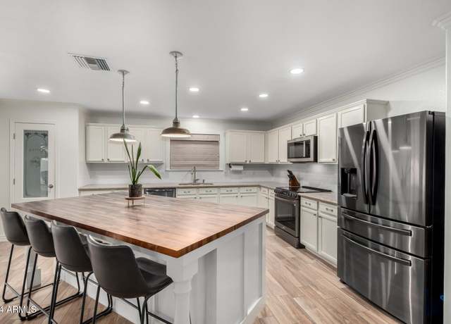 Property at 19641 E Emperor Blvd, Queen Creek, AZ 85142, 4 beds, 3 baths