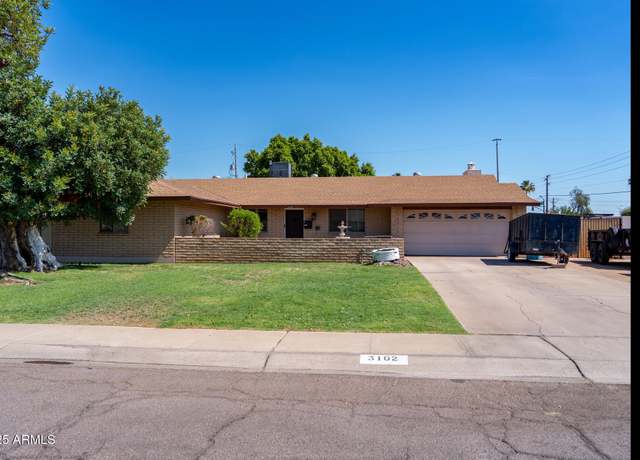 Property at 3102 W Paradise Dr, Phoenix, AZ 85029, 5 beds, 2.5 baths