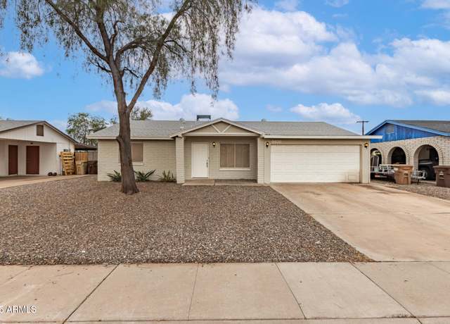 Property at 9920 N 73rd Ave, Peoria, AZ 85345, 3 beds, 2 baths