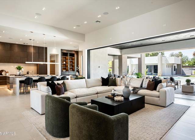 Property at 6702 E Cholla St, Scottsdale, AZ 85254, 5 beds, 5.5 baths