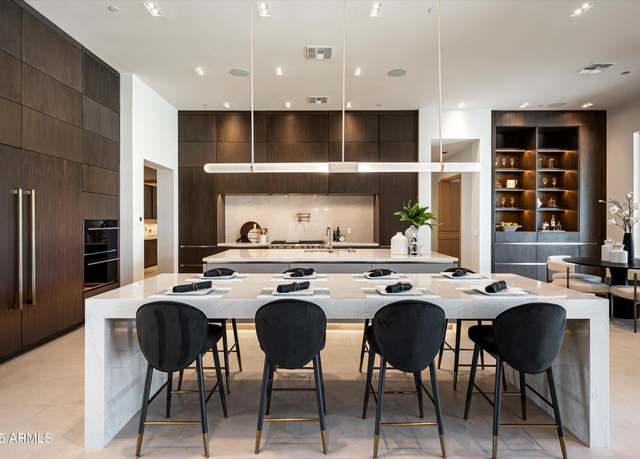 Property at 6702 E Cholla St, Scottsdale, AZ 85254, 5 beds, 5.5 baths