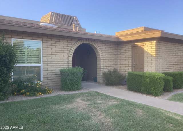 Property at 1036 E Wagon Wheel Dr, Phoenix, AZ 85020, 2 beds, 2 baths