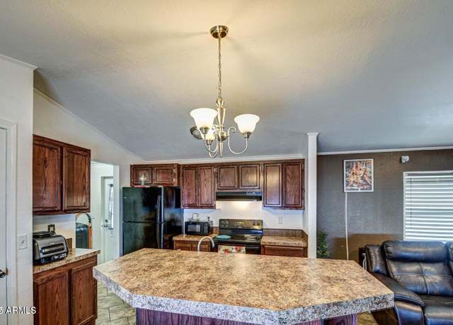 Property at 1305 W Summerside Rd, Phoenix, AZ 85041, 3 beds, 2 baths