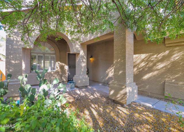 Property at 4208 E Tether Trl, Phoenix, AZ 85050, 4 beds, 2.5 baths