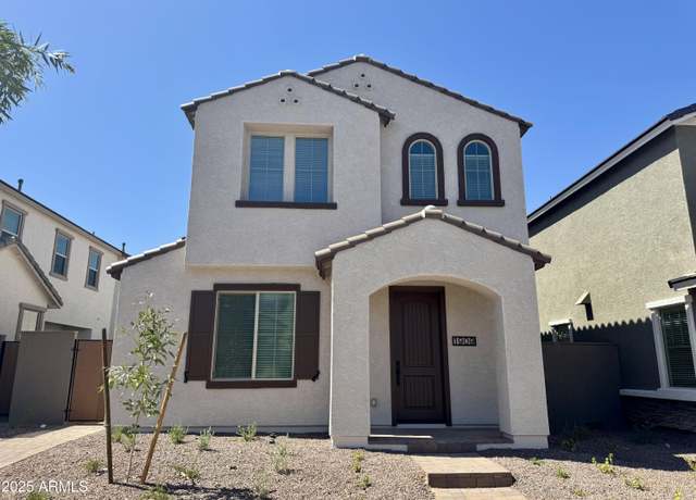 Property at 1909 W Lariat Ln, Phoenix, AZ 85085, 3 beds, 2.5 baths