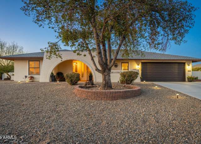 Property at 11138 W Hatcher Rd, Sun City, AZ 85351, 2 beds, 2 baths
