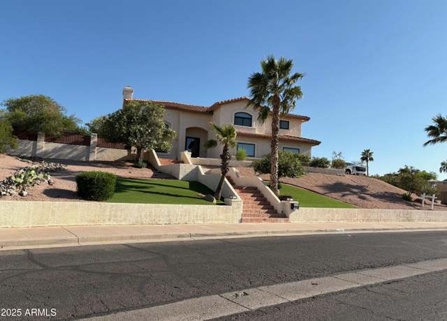 Property at 2901 E Acoma Dr, Phoenix, AZ 85032, 5 beds, 4 baths