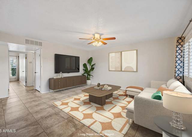 Property at 7910 N 59th Ln, Glendale, AZ 85301, 2 beds, 2 baths