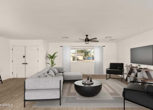 Property at 6801 S Palm Dr, Tempe, AZ 85283, 3 beds, 2 baths