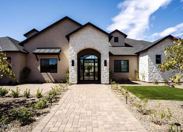 Property at 10804 N 60th Pl, Scottsdale, AZ 85254, 5 beds, 4.5 baths