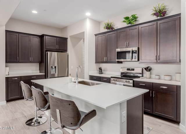 Property at 3852 E Bartlett Way, Chandler, AZ 85249, 4 beds, 2.5 baths