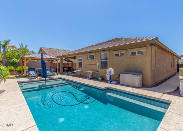 Property at 11310 W Holly St, Avondale, AZ 85392, 4 beds, 2 baths