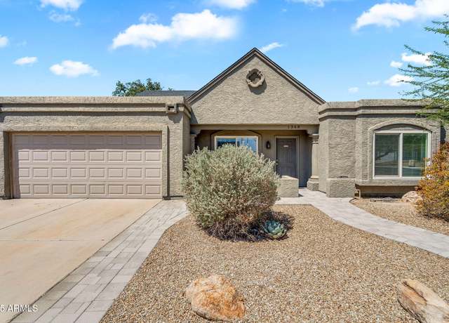 Property at 1368 E Wickieup Ln, Phoenix, AZ 85024, 3 beds, 2 baths