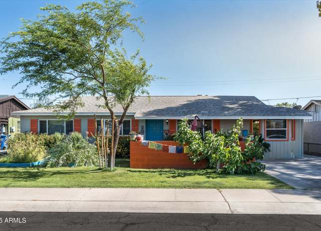 Property at 1027 E EL Camino Dr, Phoenix, AZ 85020, 3 beds, 2 baths