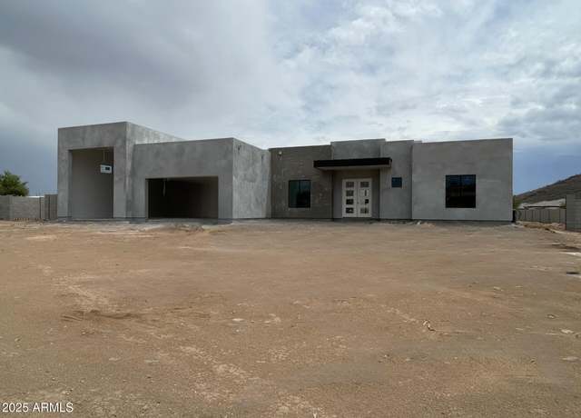Property at 3283 W Mesquite St, Phoenix, AZ 85086, 4 beds, 3.5 baths