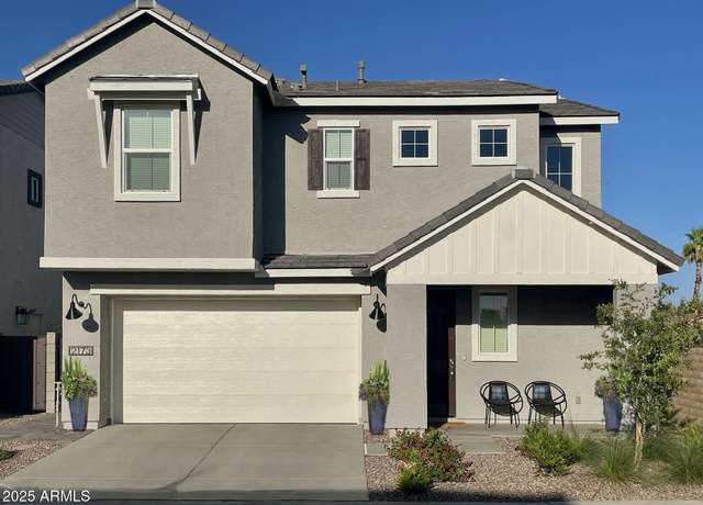 Property at 2173 N Iowa St, Chandler, AZ 85225, 3 beds, 2.5 baths