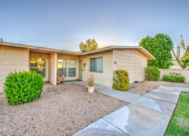Property at 10523 W Highwood Ln, Sun City, AZ 85373, 2 beds, 1.75 baths