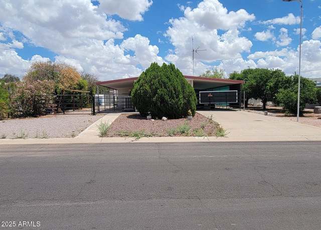 Property at 901 S Esperanza Ave, Mesa, AZ 85208, 3 beds, 1 bath