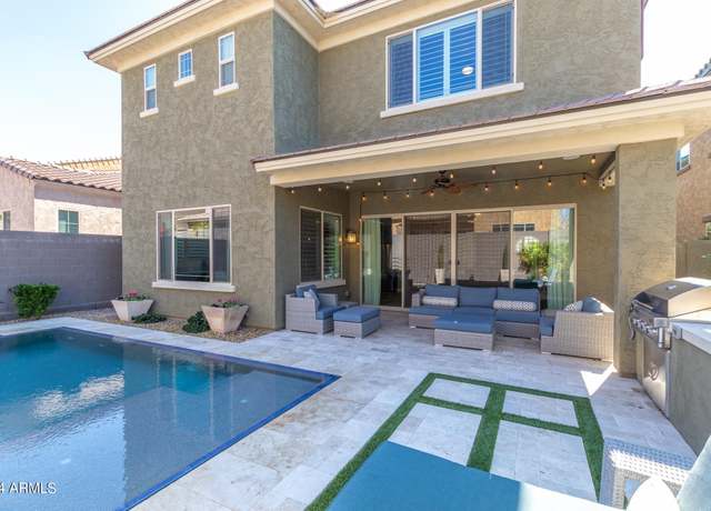 Property at 4616 E Vista Bonita Dr, Phoenix, AZ 85050, 4 beds, 3.5 baths